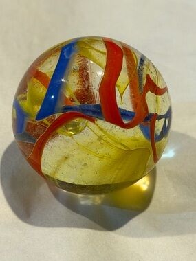 LARGE CENTER BUBBLE BLUE YELLOW ORANGE RIBBONS ART GLASS MARBLE